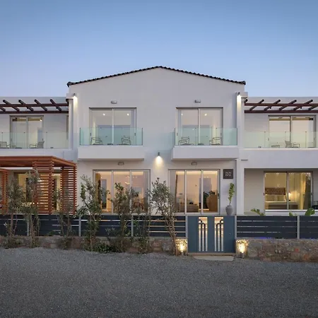 Nos Duos Villa, A Spectacular Beachfront Escape, By Thinkvilla וילה Pánormos
